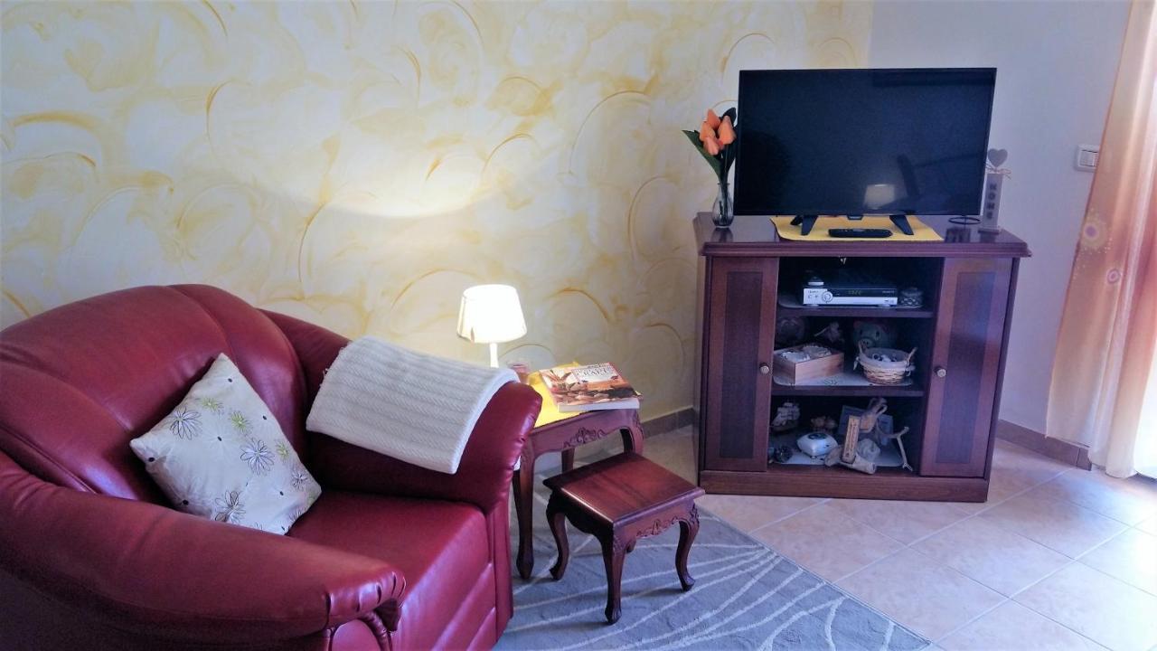 Studio Apartment Lela Liznjan Ližnjan Exterior foto